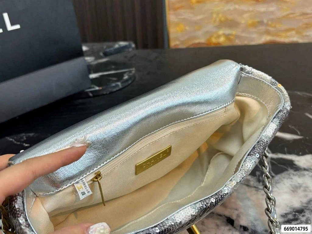 高仿包价格全解析：从几百到上千，差价到底在哪？