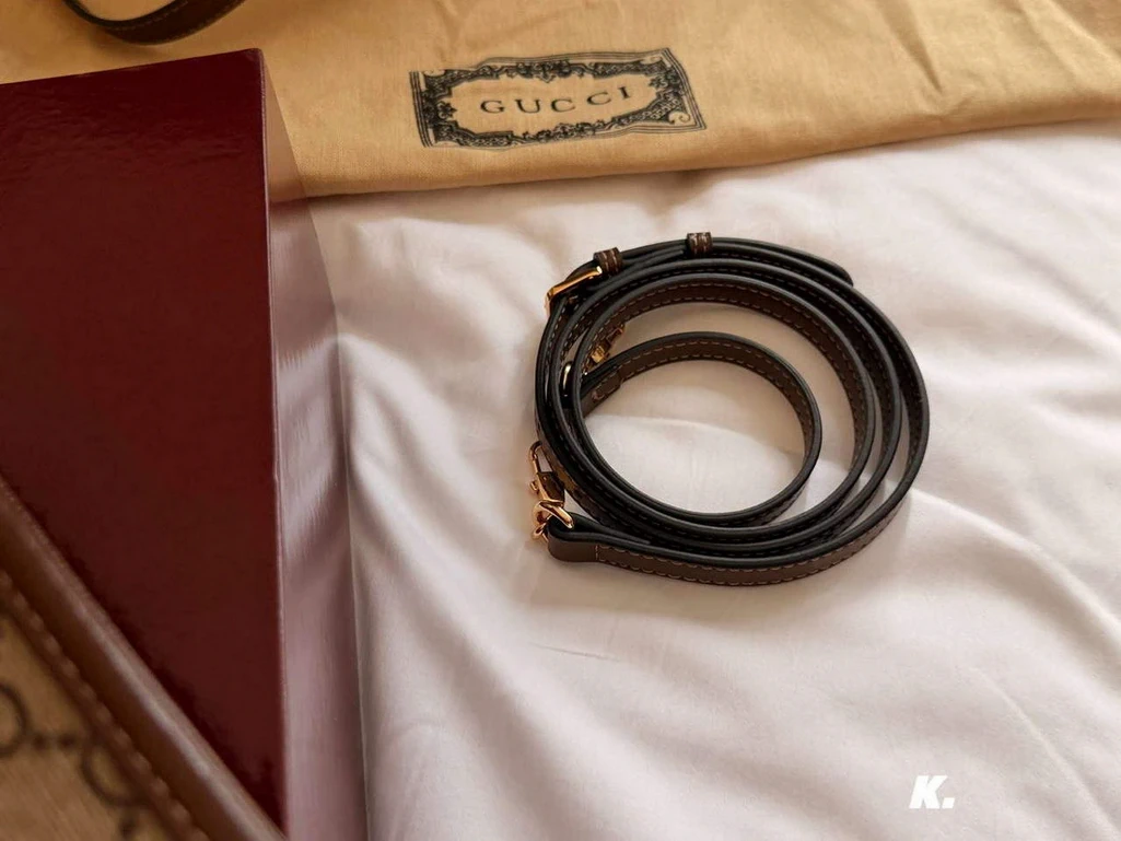 高仿巴黎世家机车包值得买吗？真实体验与选购建议